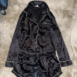 BB Dakota satin sleep set